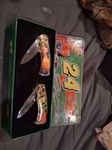 Jeff Gordon #24 NASCAR Pocket Knife Set with Tin - Image 1