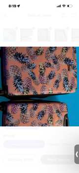 Jessica Simpson Pineapple Hardside 25" Spinner Suitcase and 29” - Image 2