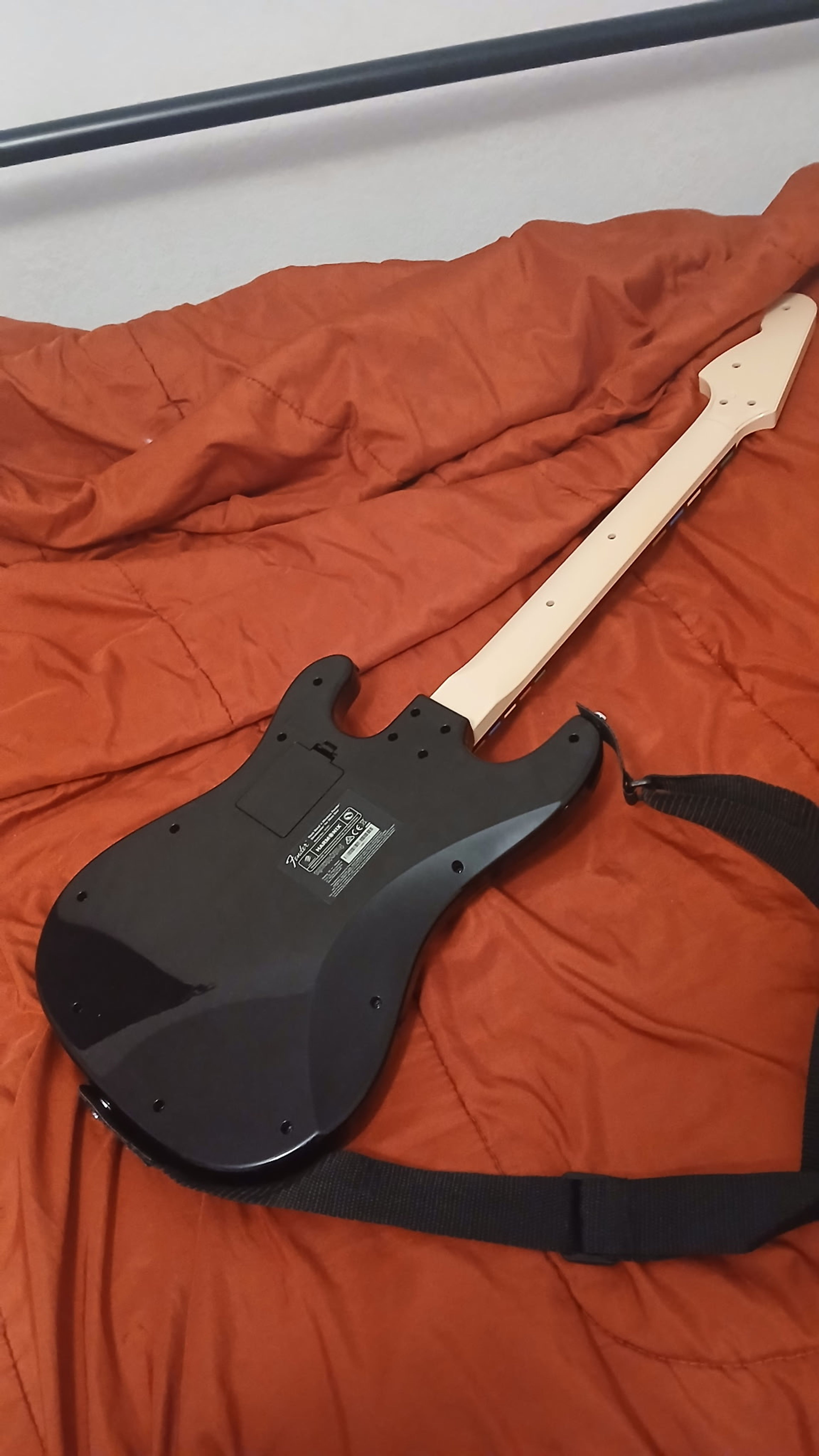 Rock Band 4 Wireless Guitar Fender Stratocaster for Xbox One - Image 2