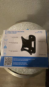 Mount-It! MI-2829 Single Stud Tilt and Swivel TV Wall Mount - Image 3