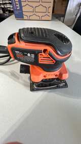 BLACK+DECKER 1/4 Sheet Orbital Sander - Image 3