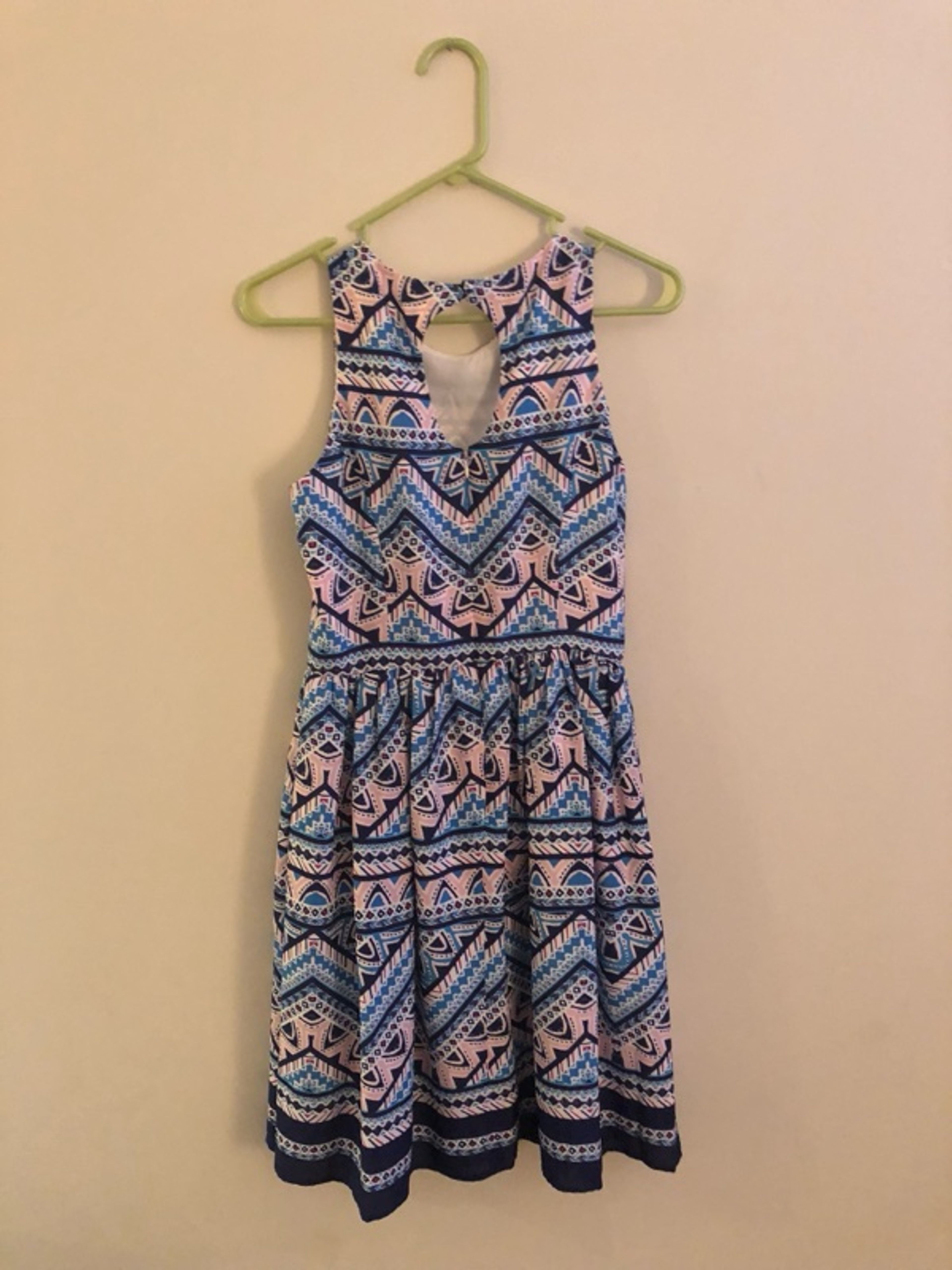 Eliza J Bold Pattern Blue Pink White Sleeveless Dress