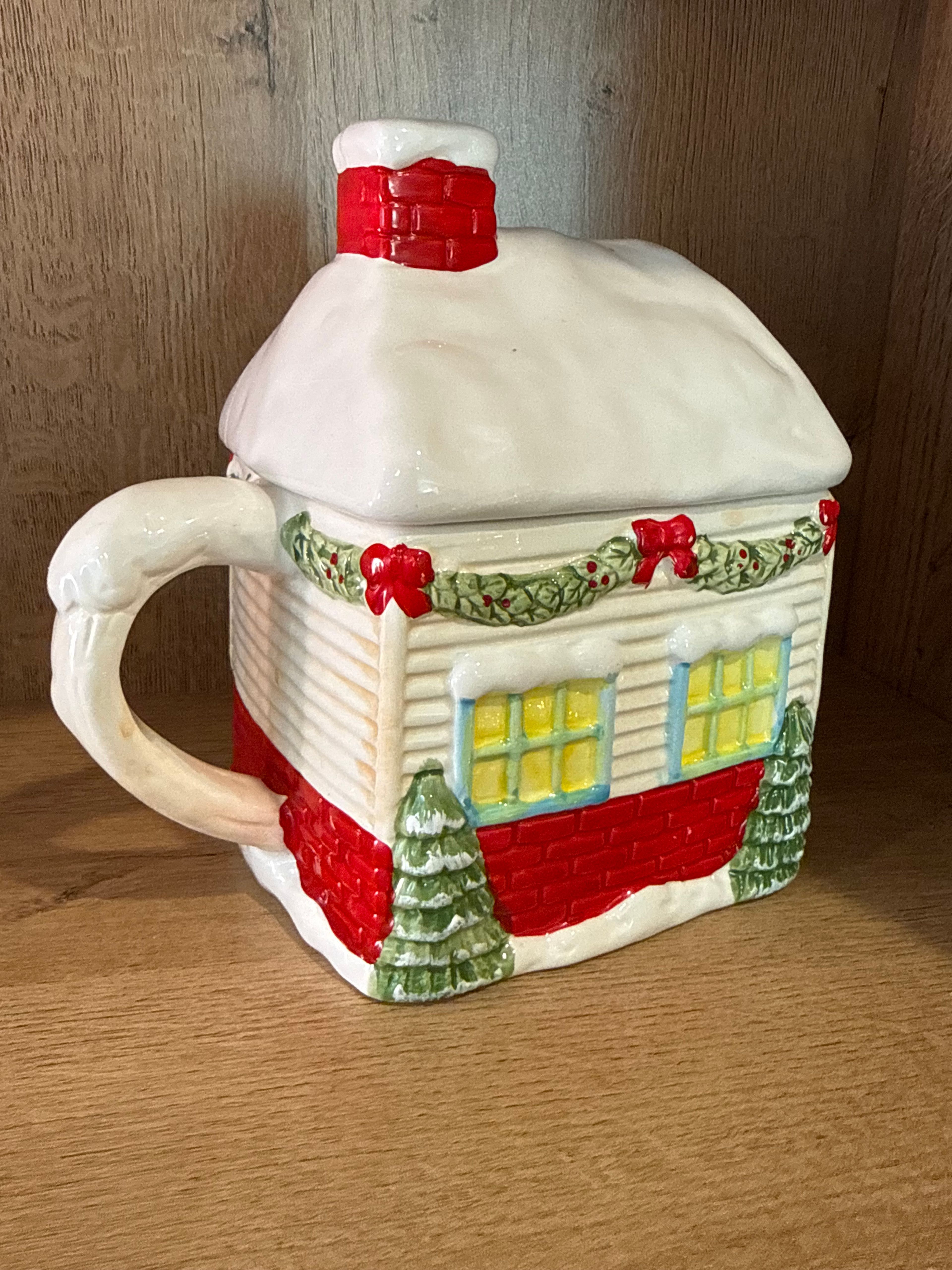 Christmas Cottage Tea Cup with Lid – Holiday House Teapot Style (Decor Only) - Image 7