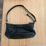 Colorado Black Leather Shoulder Bag - Image 7