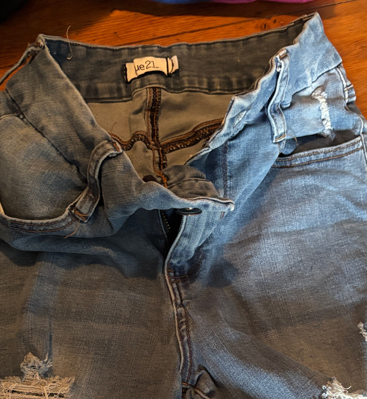 rue21 Distressed Denim Jeans