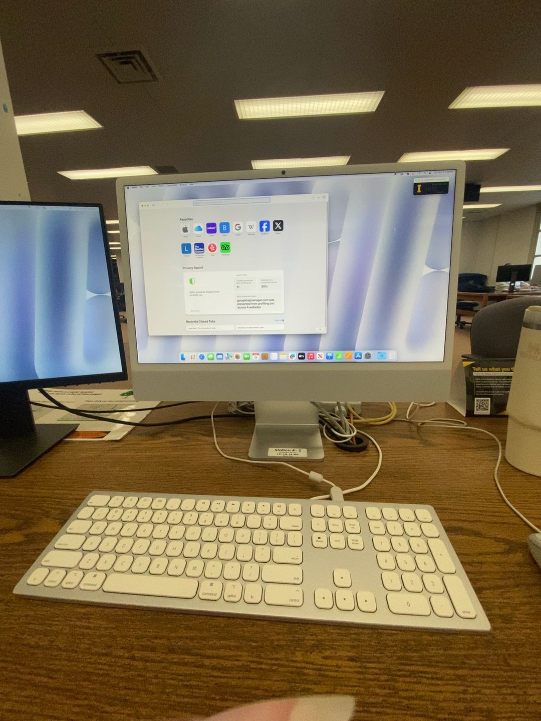 Apple MacBook Pro Laptop