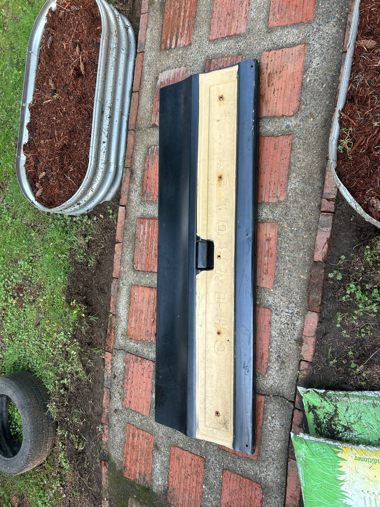 Chevrolet C/K Pickup Tailgate (1973-1987)