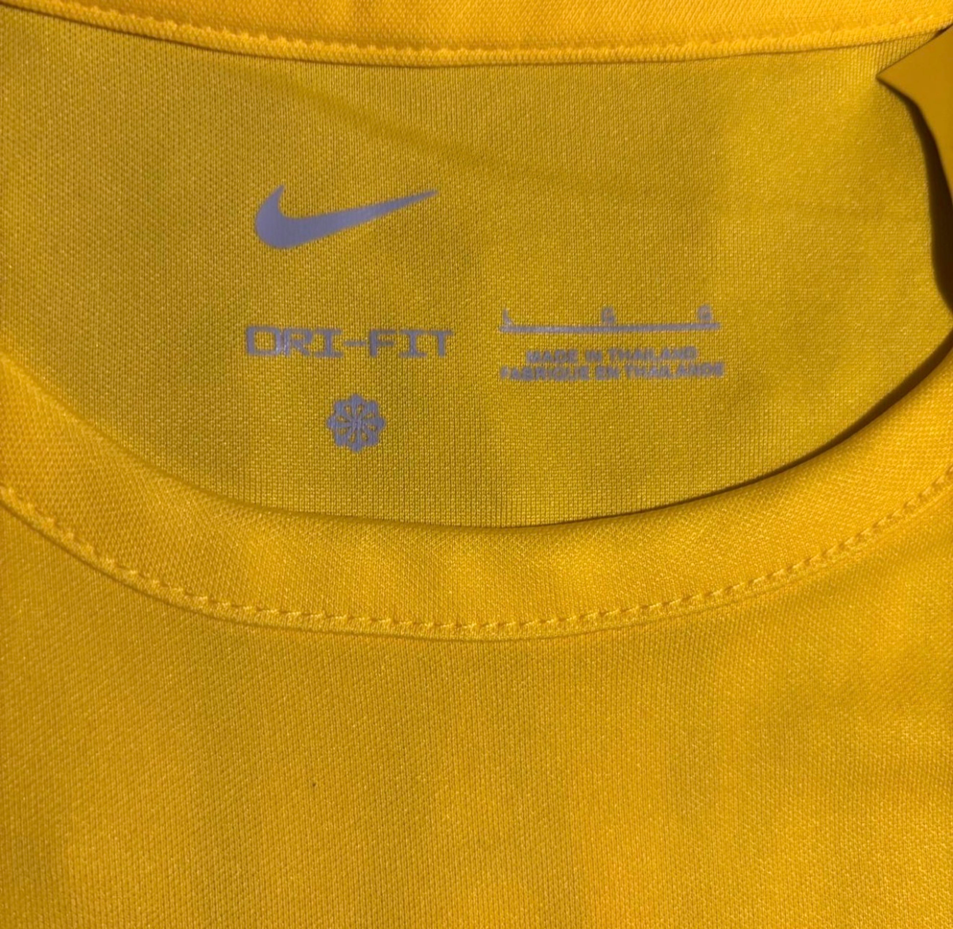 Nike Brazil 2002 Home Jersey Yellow Ronaldo #9 - Image 6