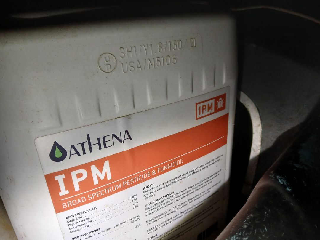 Athena IPM Broad Spectrum Pesticide & Fungicide