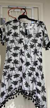 Preowned Size 14 Palm Tree Print Beach Cover Up Dress.  - Image 4
