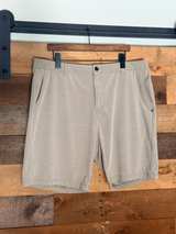 Vuori Aim Short. Size38 - Image 2