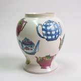 Chinese Famille Rose Porcelain Vase - Image 1