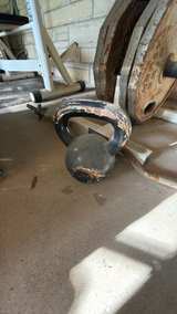 Powerhouse Weight Bench, Yukon Rack & 280lb Cast Iron Weight Set - Image 6