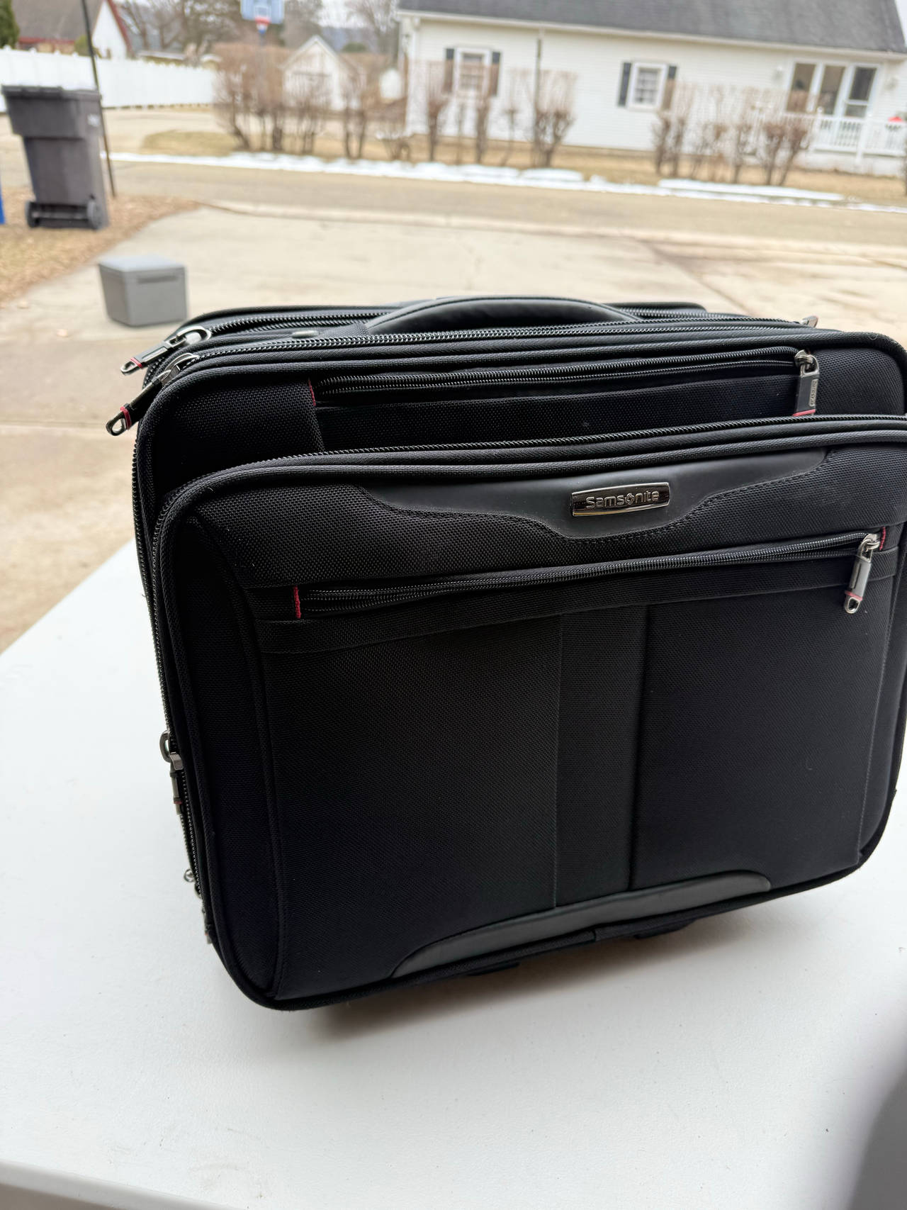 Samsonite Xenon 3.0 Spinner Mobile Office