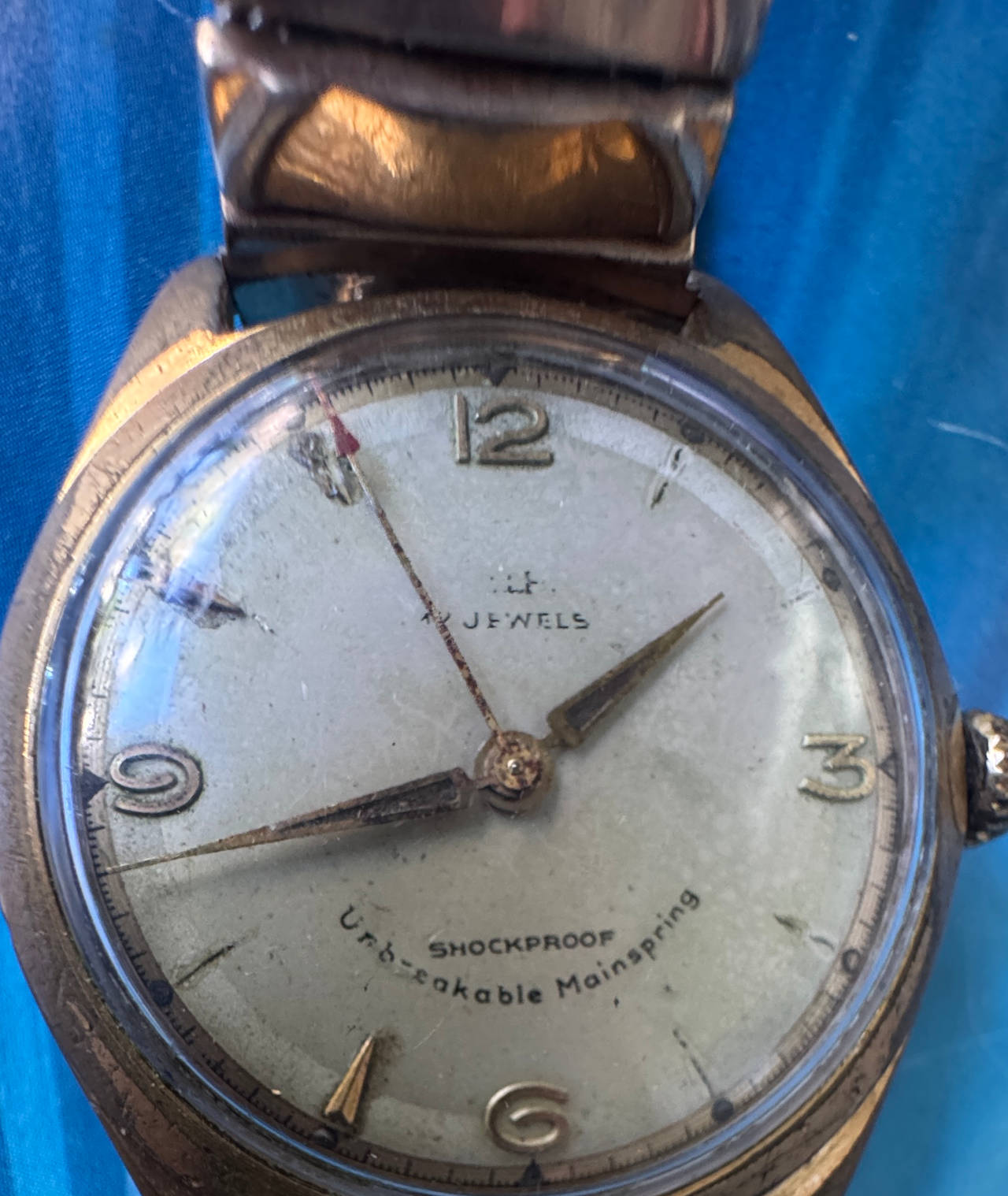 Vintage Elgin 17 Jewels Shockproof Watch