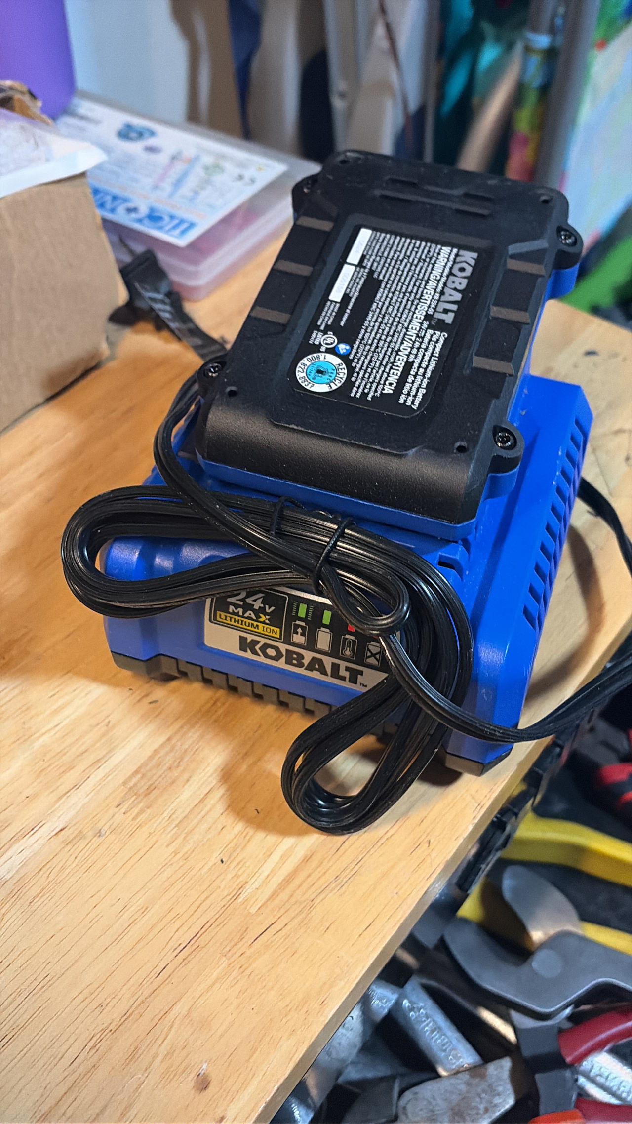 Kobalt 24-Volt Max Lithium Ion Battery and Charger Starter Kit