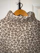 Christian Siriano Leopard Print Mock Neck Sweater Medium - Image 5
