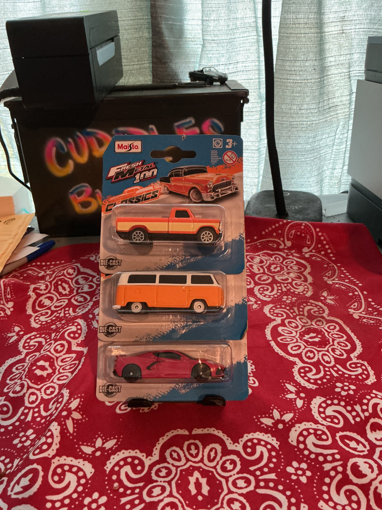 Maisto Fresh Metal 100 Classics 3 Die-Cast Cars