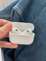 Apple AirPods Pro 2  - Image 7