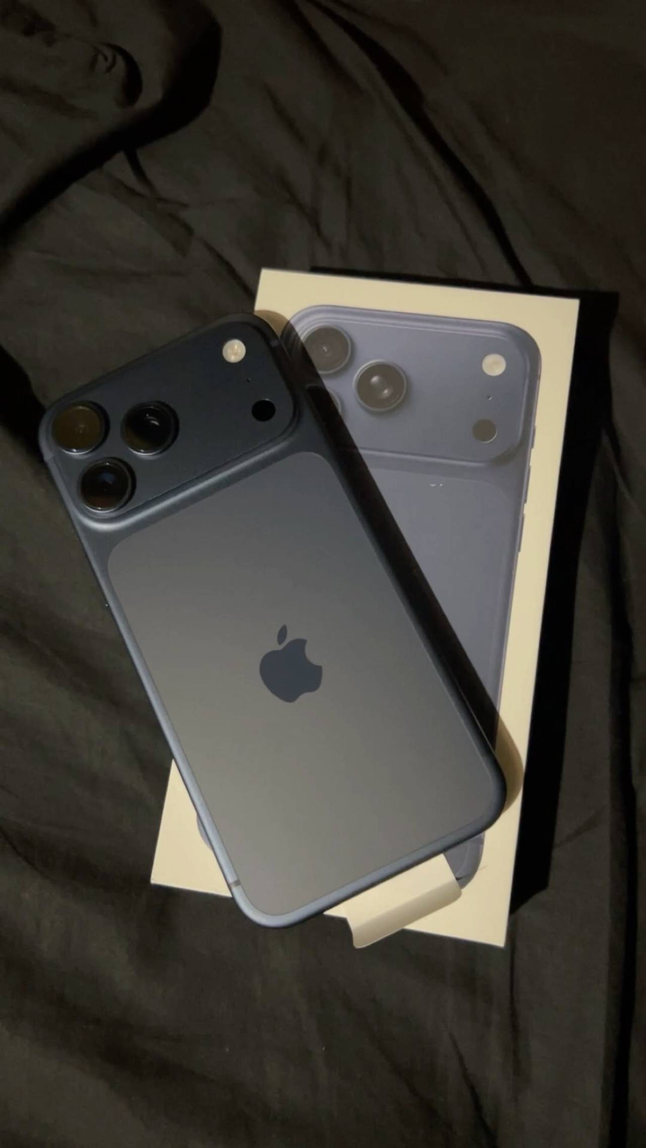 Apple iPhone 15 Pro Max Blue Titanium
