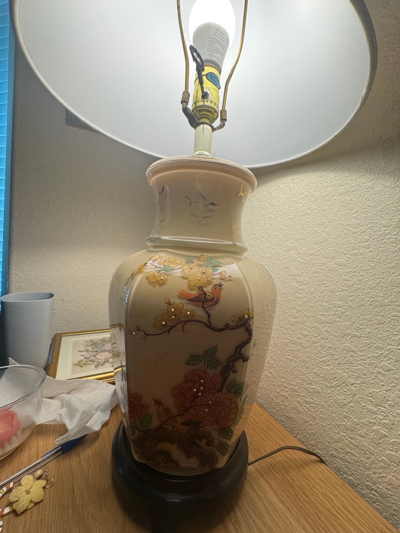 Vintage Asian Style Porcelain Table Lamp