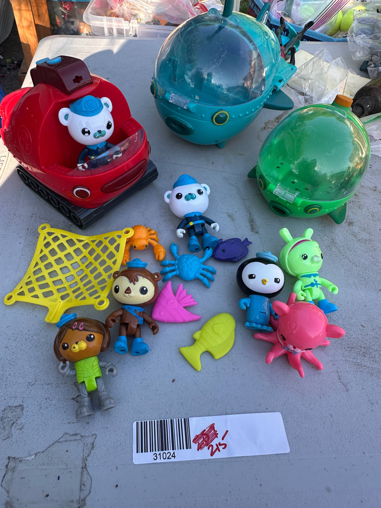 Fisher-Price Octonauts Gup and action figure Bundle.  215