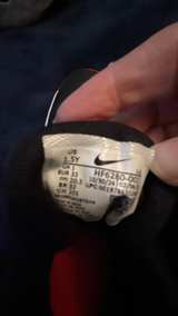 Nike Team Hustle D 9 Kids Basketball Shoes - Image 3