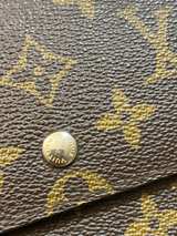 Louis Vuitton Monogram International Wallet - Image 8