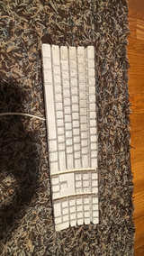 Apple Keyboard - Image 2