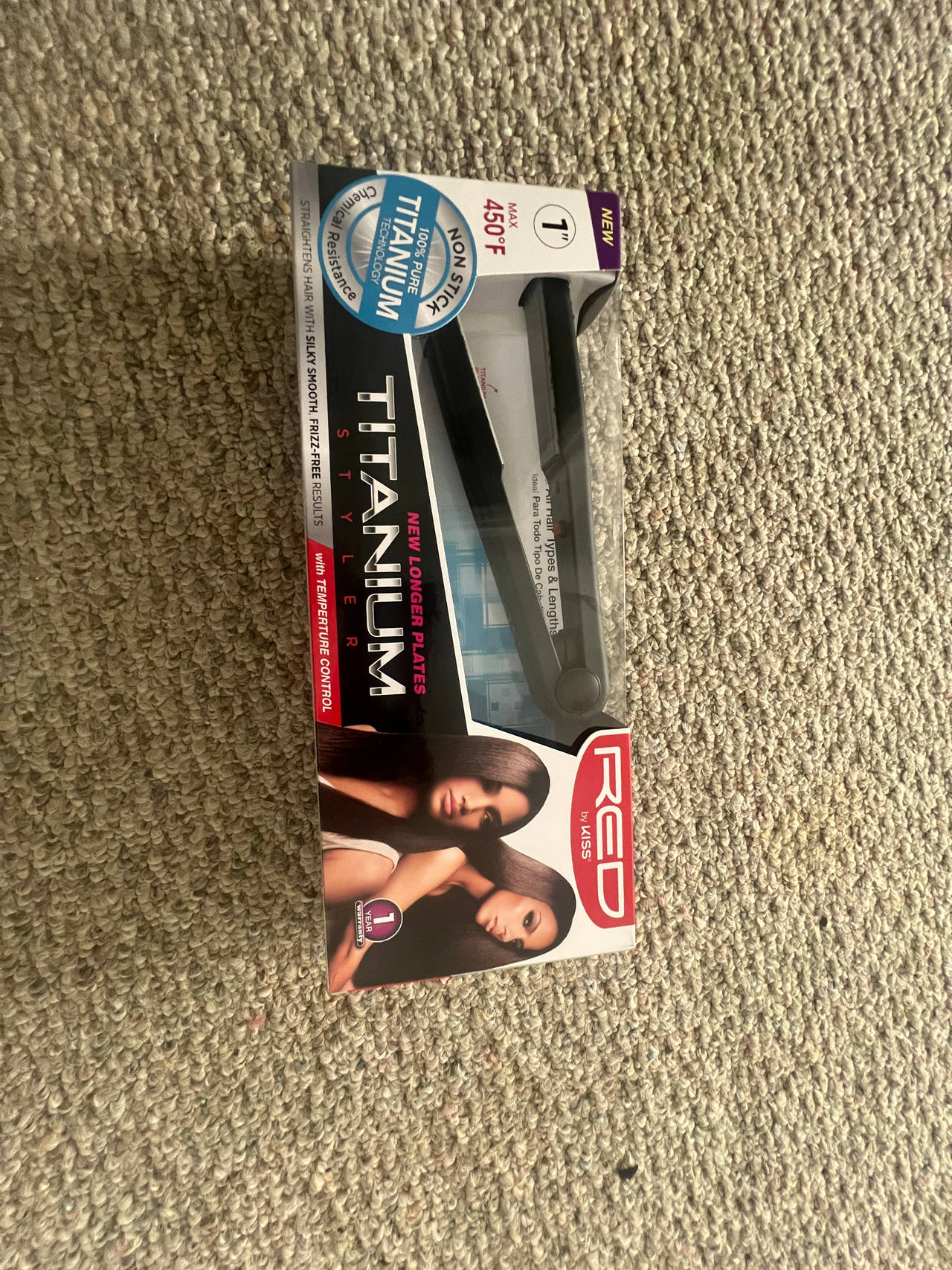 Red by Kiss Titanium Flat Iron