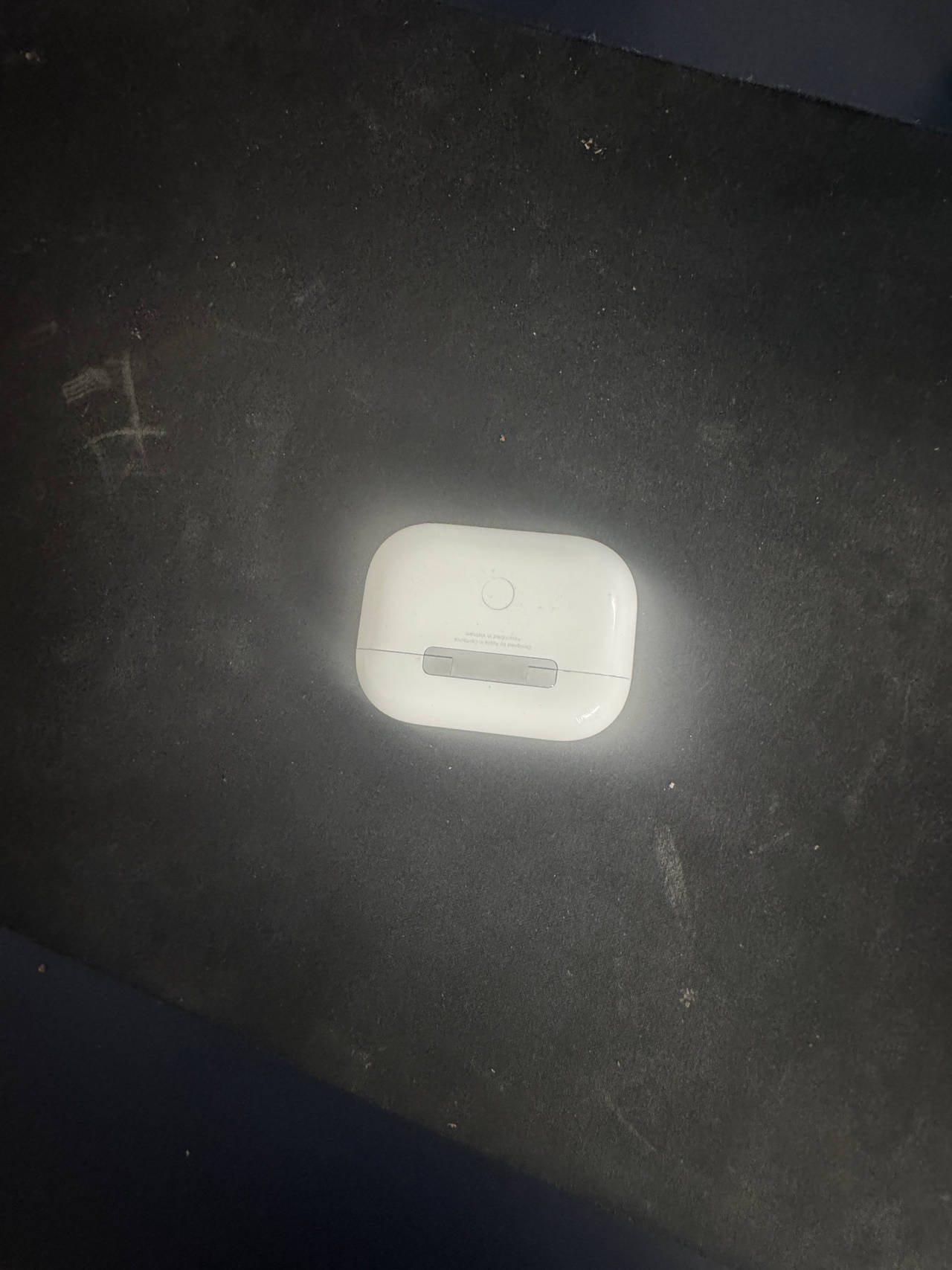 Apple AirPods Pro (2nd Generation) Charging Case