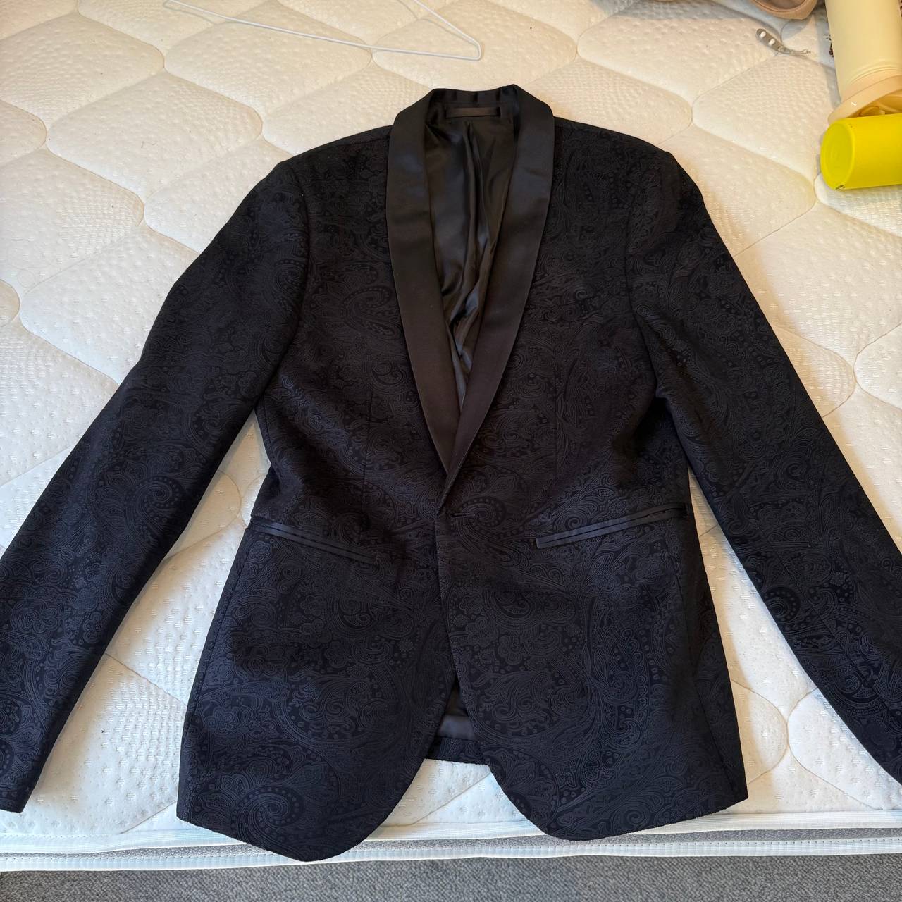 Men's Black Paisley Tuxedo Jacket