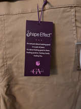 Gloria Vanderbilt Shape Effect Pull-On Capri Pants - Image 1