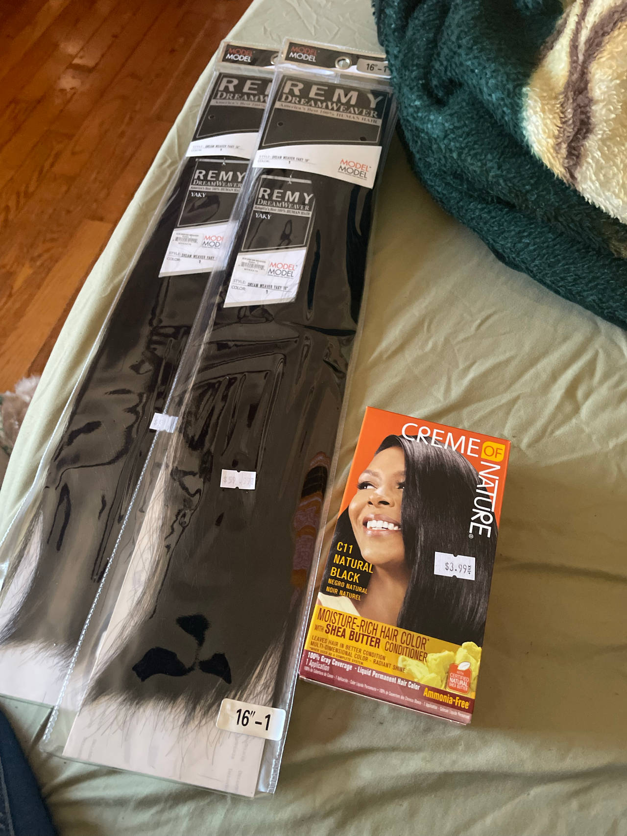 Model Model Remy DreamWeaver Human Hair Weave