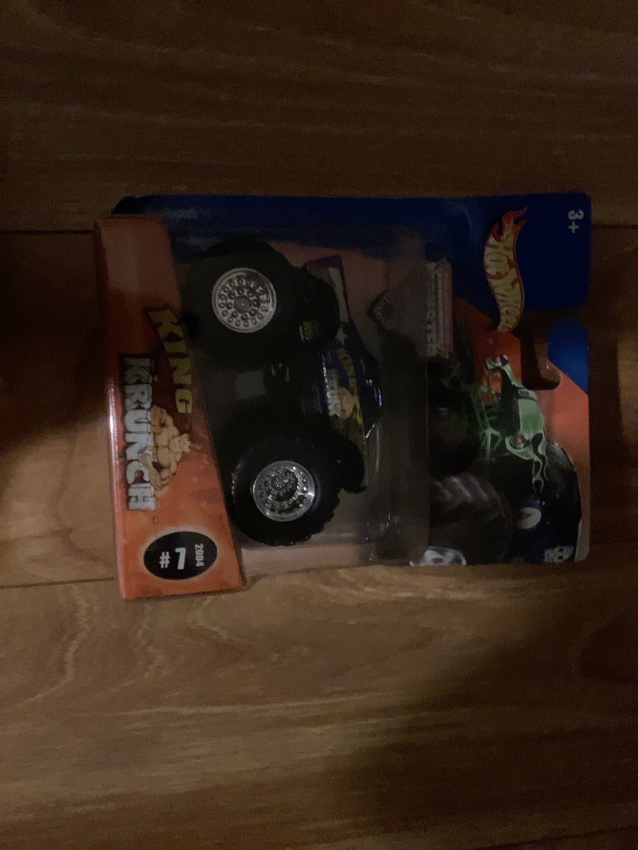 Hot Wheels Monster Jam King Krunch #7 Blue Diecast Truck