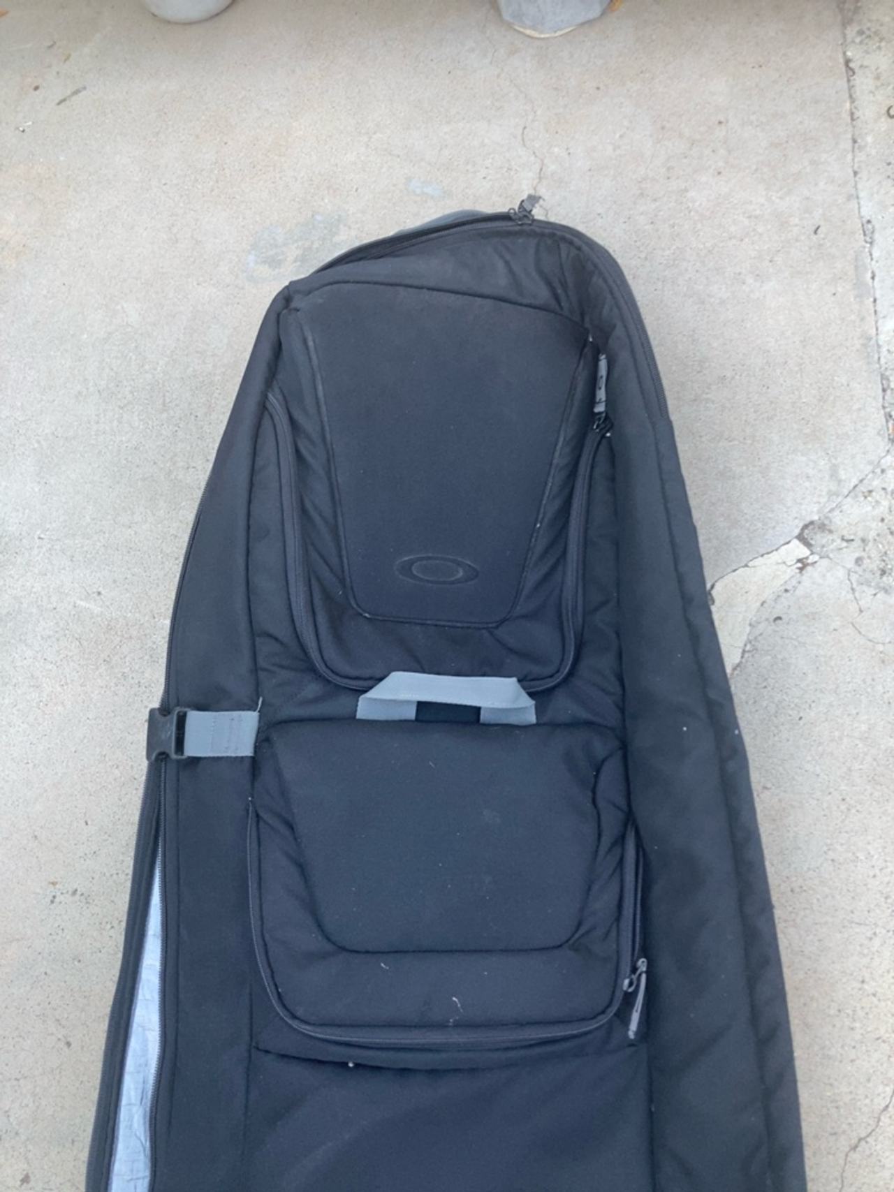 Oakley Icon Medium Trolley Blackout