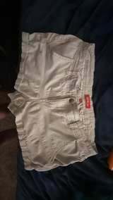2000's Astor Denim Beige Shorts Size 11 - Image 3