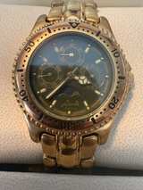 Lorelli Multifunction Gold-Tone Moon-Phase Watch – Vintage Style - Image 1