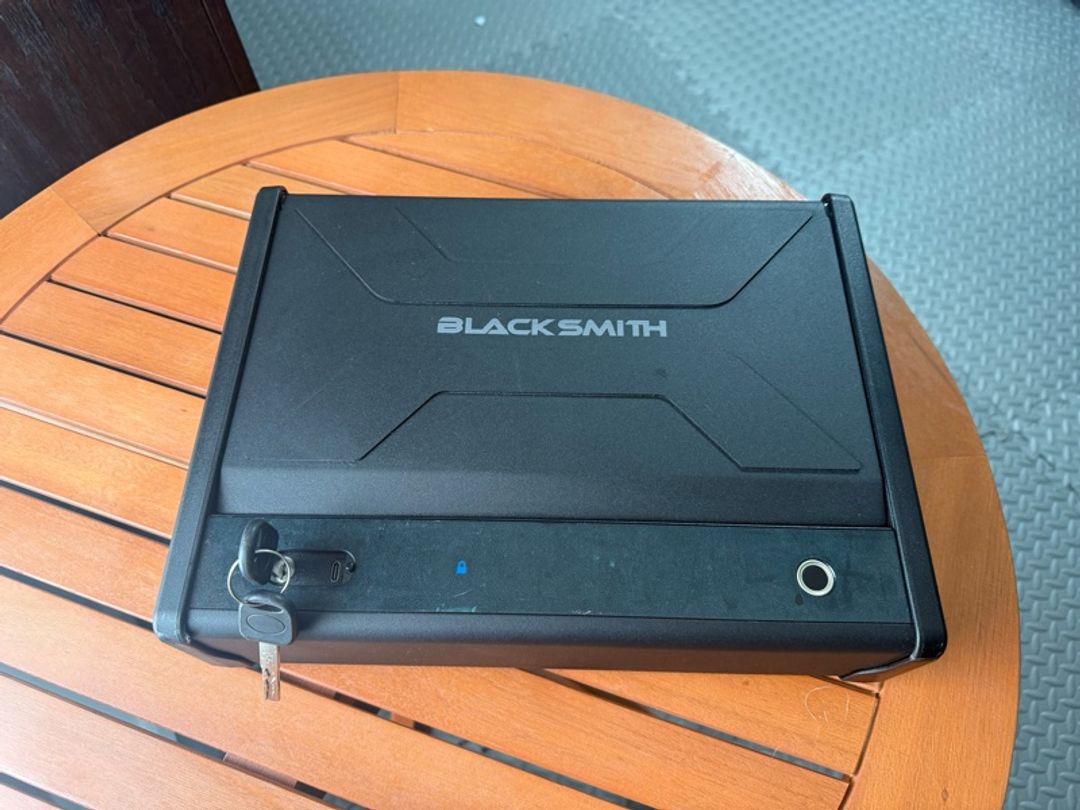 Blacksmith Biometric Pistol Safe Black