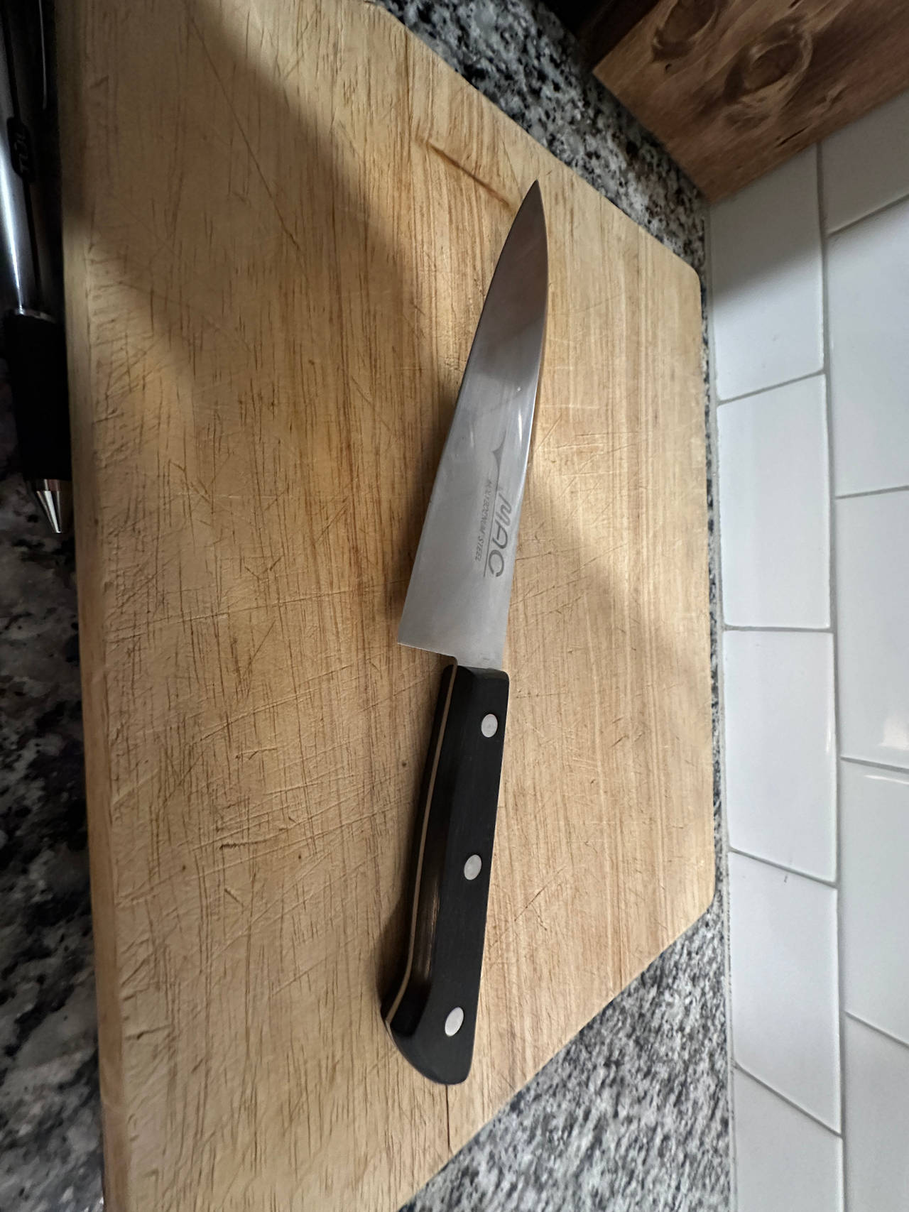 MAC Professional Series 8" Chef's Knife with Dimples (MTH-80)