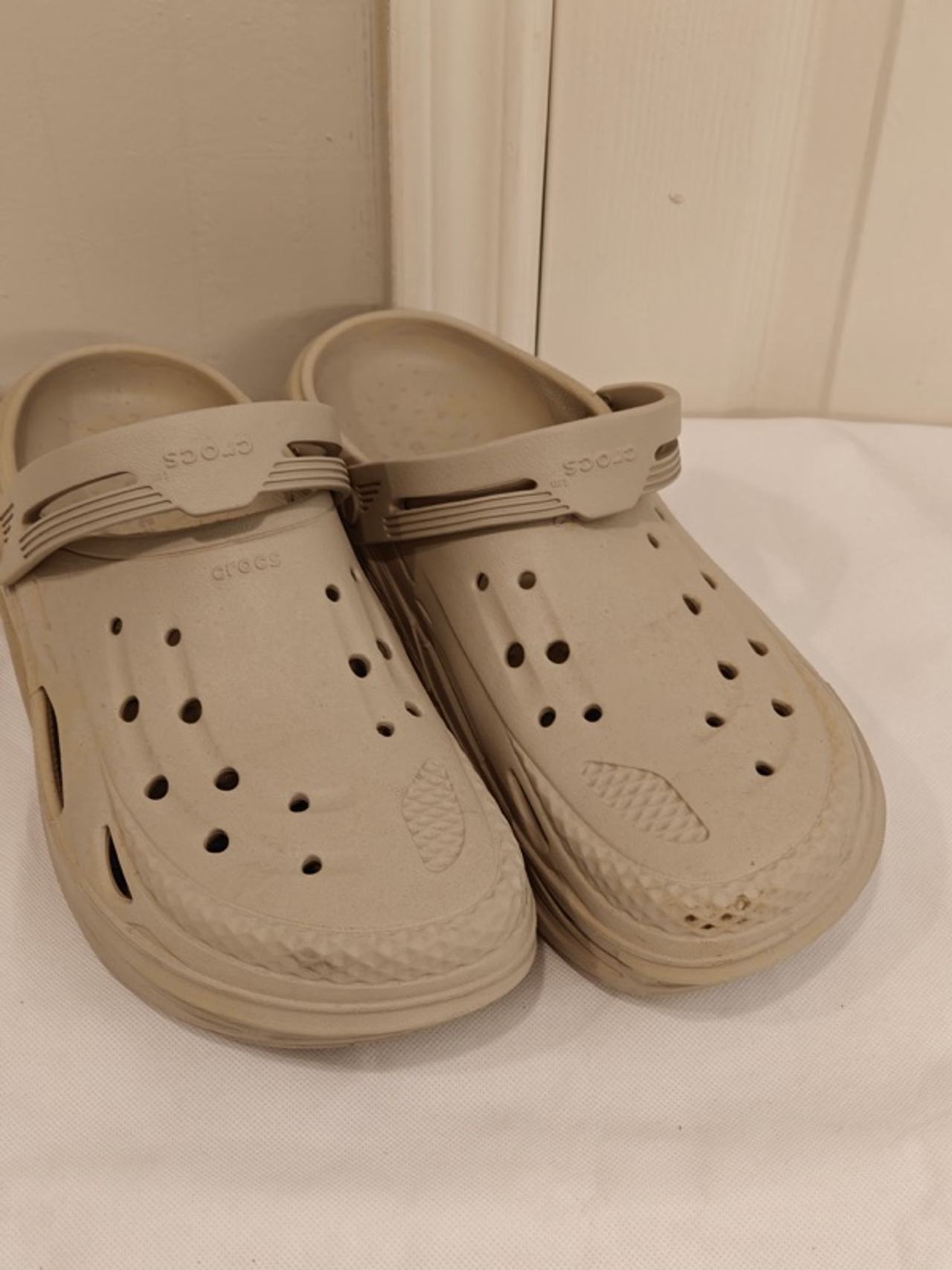 Crocs Off Grid Clog Cobblestone White