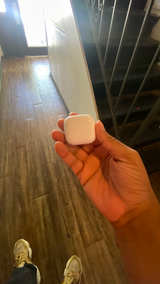 Apple AirPods Pro gen 4 - Image 2