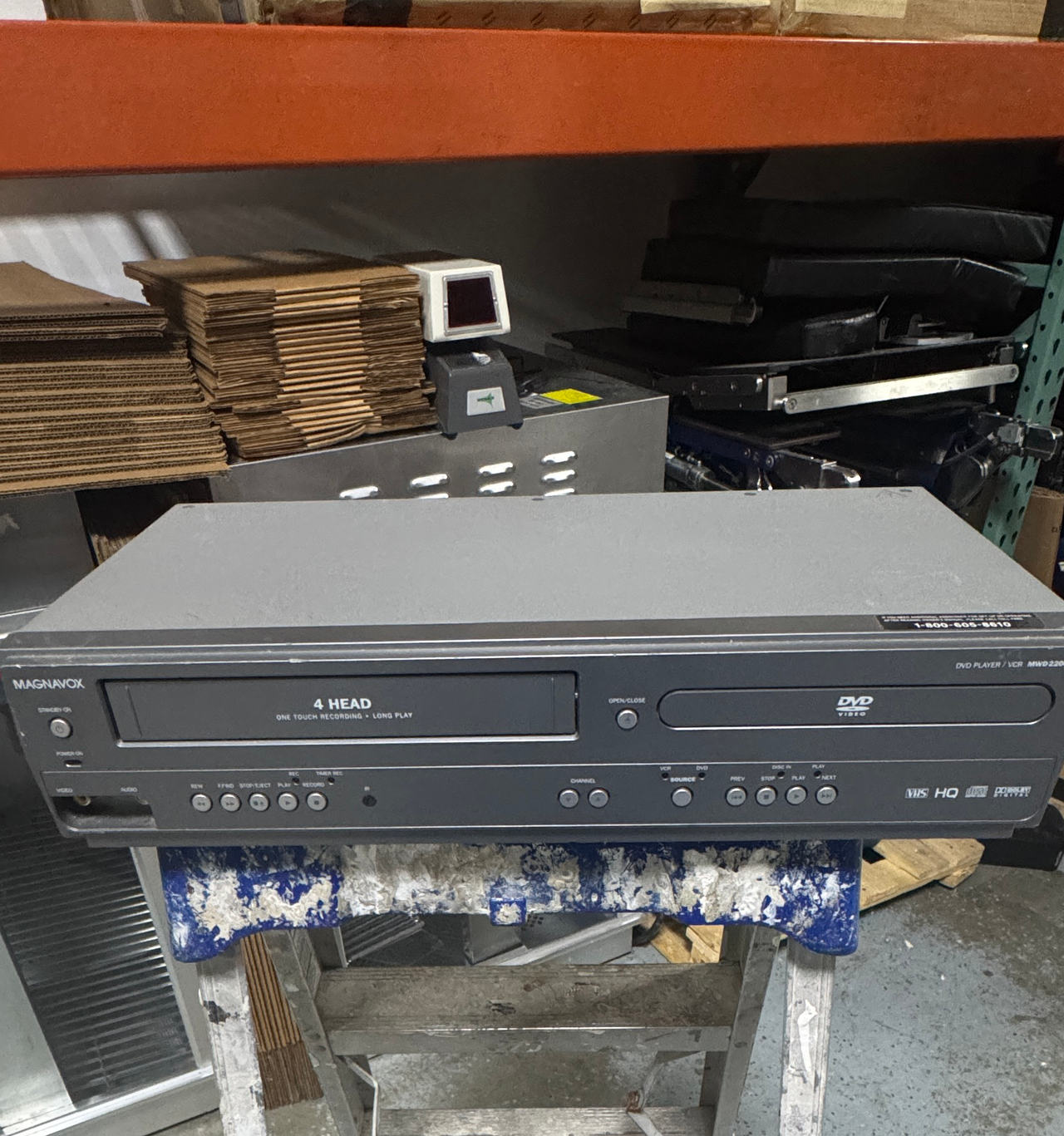 Magnavox MWD2206 DVD Player / VCR Combo