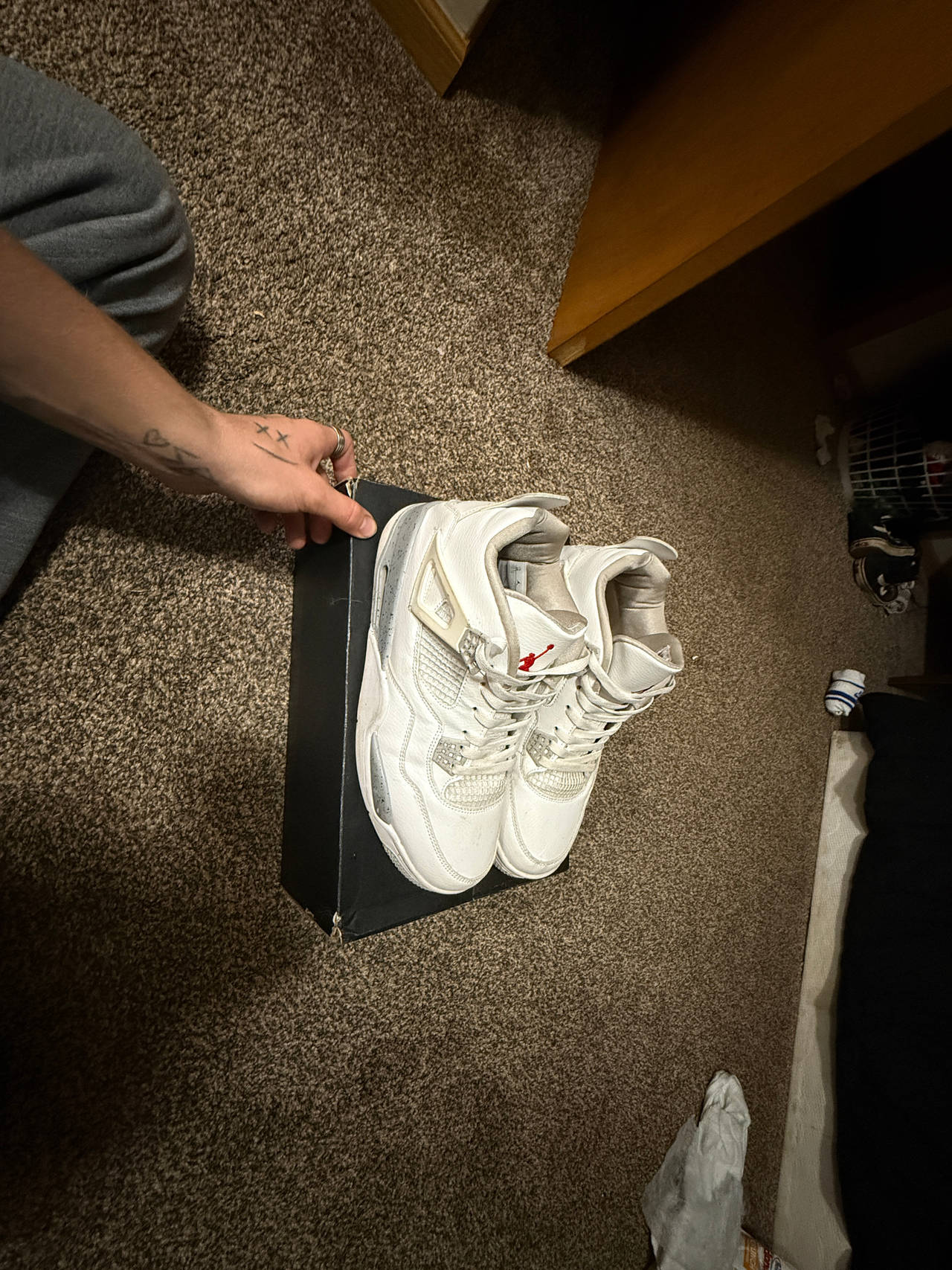 Air Jordan 4 Retro White Oreo
