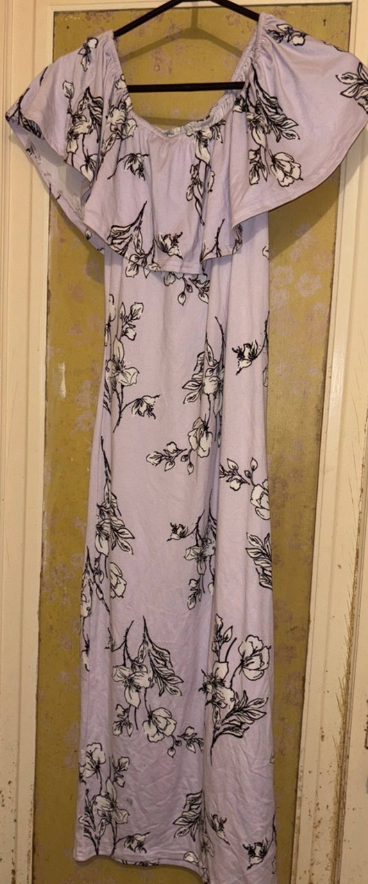 Off-Shoulder Floral Maxi Dress