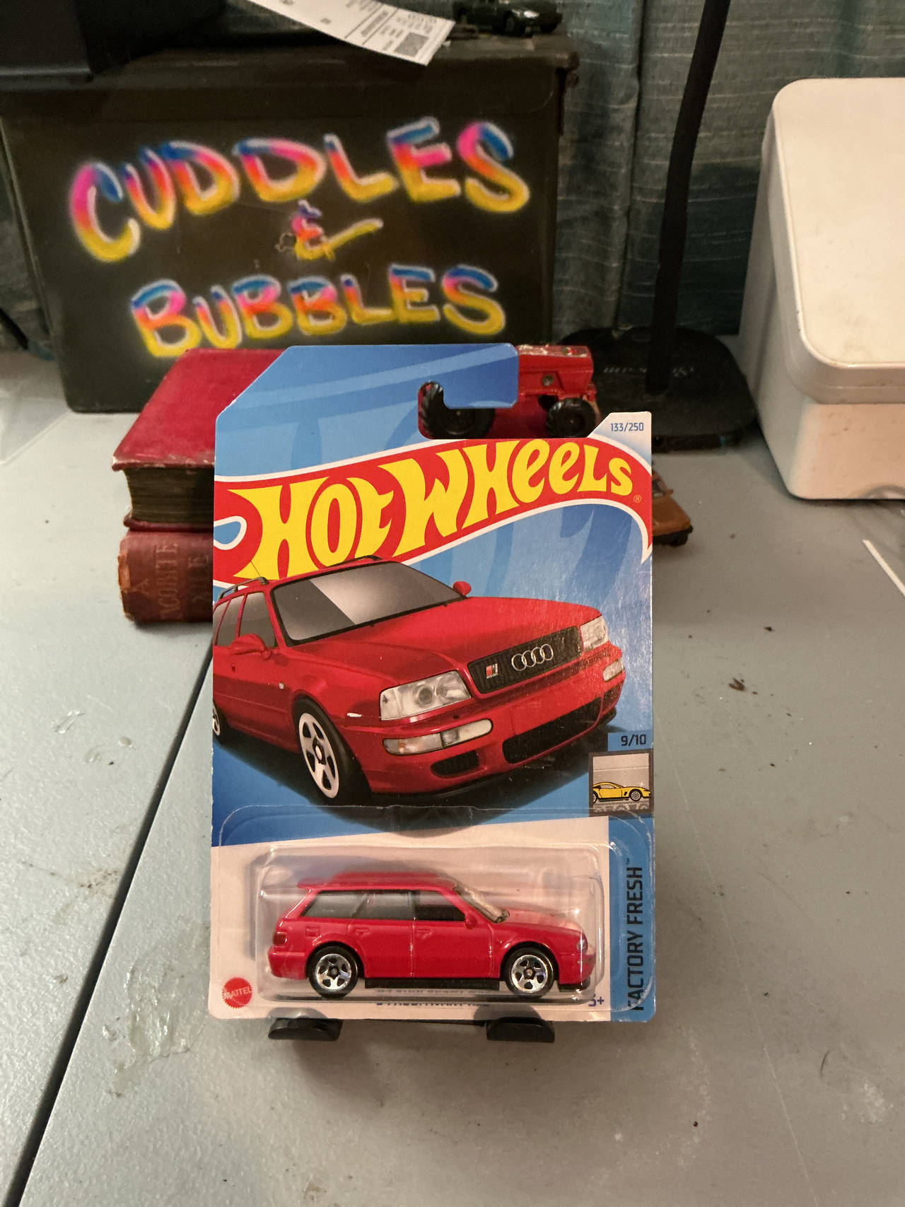 Hot Wheels Audi RS 2 Avant (Red)