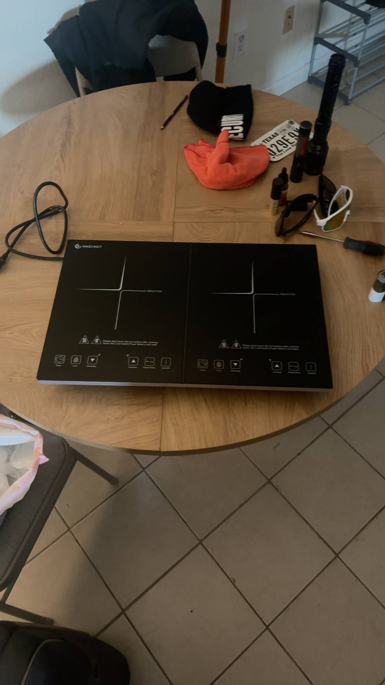 AMZCHEF Portable Induction Cooktop 6.8" Black