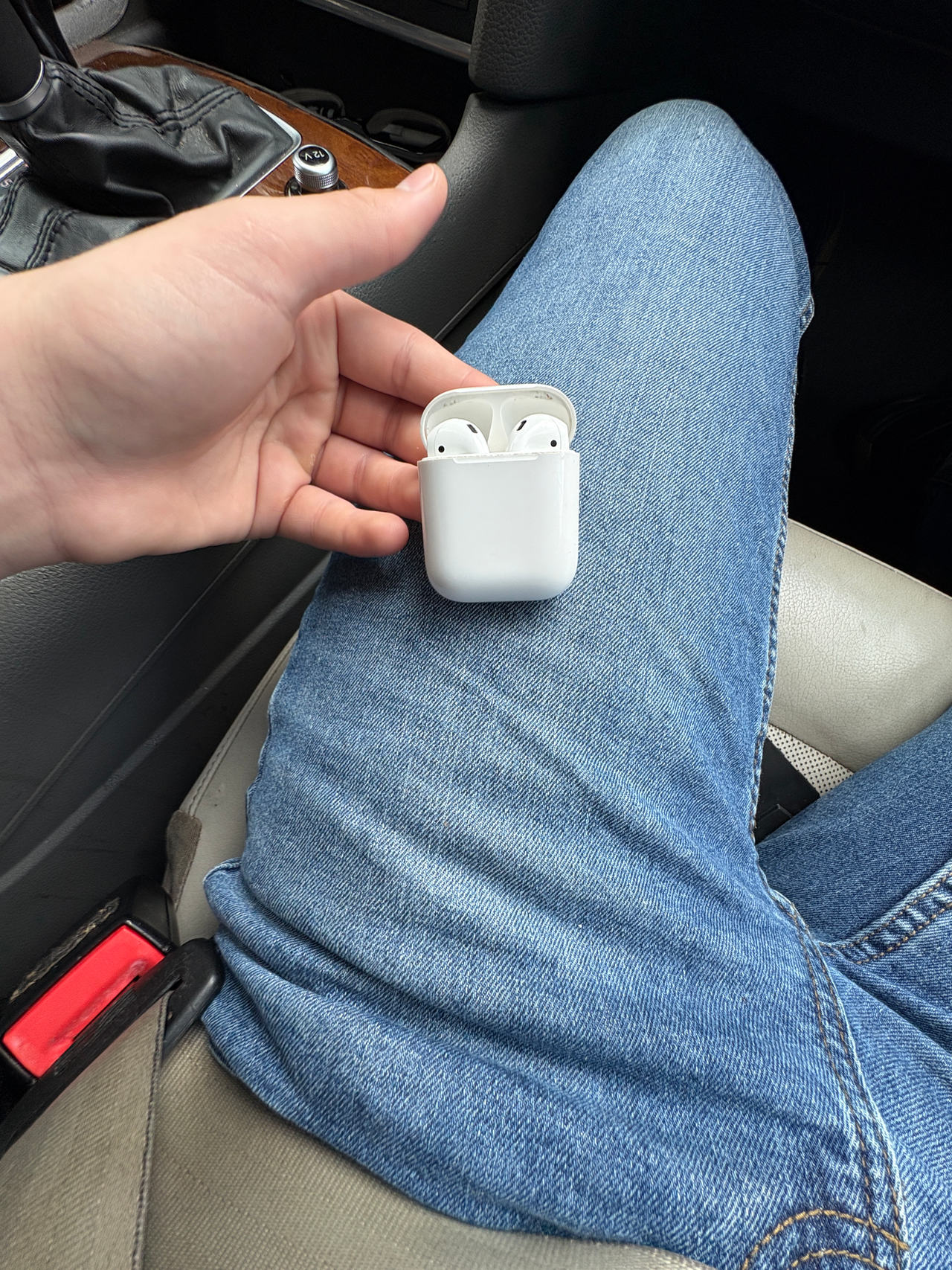 Apple AirPods