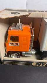 Nylint GMC 18-Wheeler Preston The 151 Line - Image 3