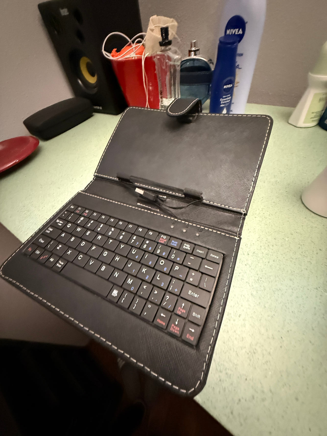 Universal Tablet Keyboard Case
